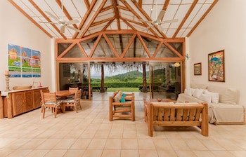 Punta Islita, Autograph Collection