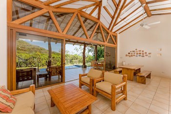 Punta Islita, Autograph Collection