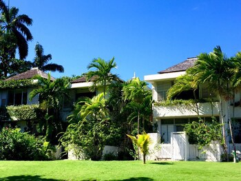 Goblin Hill Villas At San San