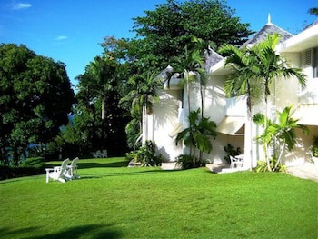 Goblin Hill Villas At San San