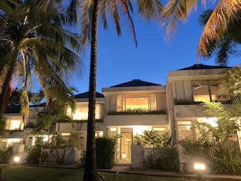 Goblin Hill Villas At San San