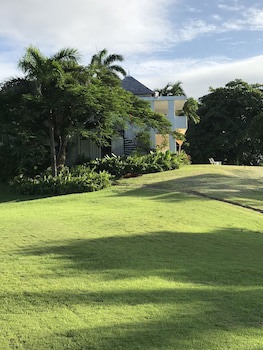 Goblin Hill Villas At San San