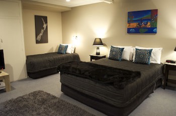 Diplomat Motel