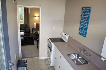 Diplomat Motel