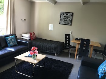 Diplomat Motel