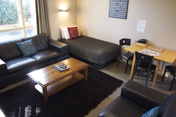 Diplomat Motel