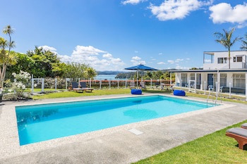 Aloha Seaview Resort Motel