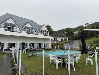 Aloha Seaview Resort Motel