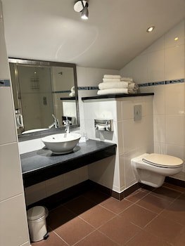 Holiday Inn Ellesmere Port, An Ihg Hotel