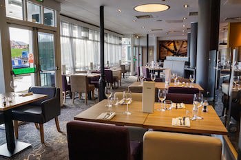 Holiday Inn Ellesmere Port, An Ihg Hotel
