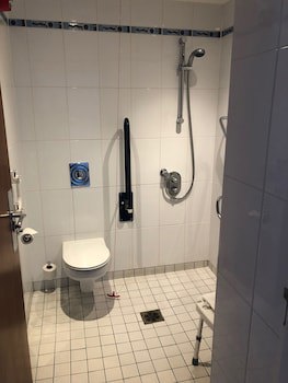 Holiday Inn Ellesmere Port, An Ihg Hotel
