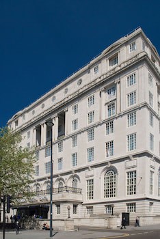 Britannia Adelphi Hotel