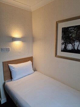 Britannia Adelphi Hotel