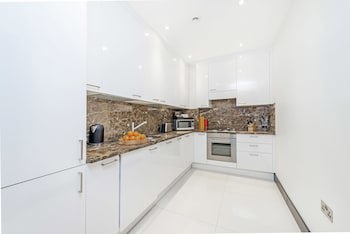 130 Queen's Gate Apartments