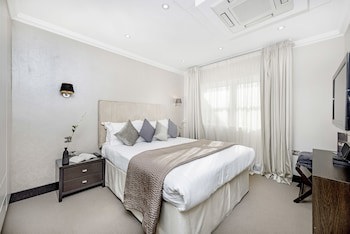 130 Queen's Gate Apartments