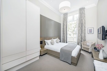 130 Queen's Gate Apartments
