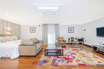 130 Queen's Gate Apartments