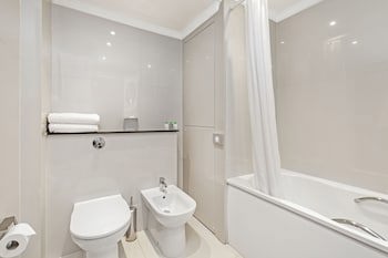 130 Queen's Gate Apartments