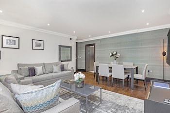 130 Queen's Gate Apartments