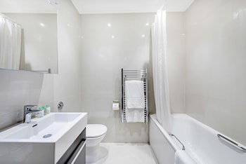 130 Queen's Gate Apartments