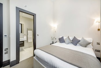 130 Queen's Gate Apartments