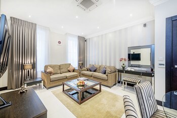 130 Queen's Gate Apartments