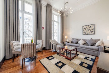 130 Queen's Gate Apartments