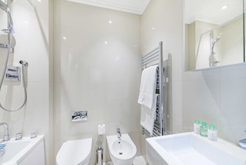 130 Queen's Gate Apartments
