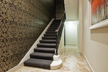 130 Queen's Gate Apartments