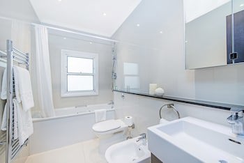 130 Queen's Gate Apartments