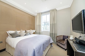130 Queen's Gate Apartments