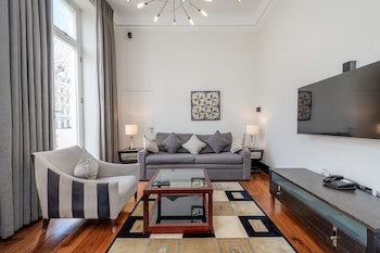 130 Queen's Gate Apartments