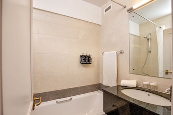 Bedford Hotel