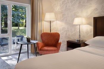 Delta Hotels By Marriott Tudor Park Country Club