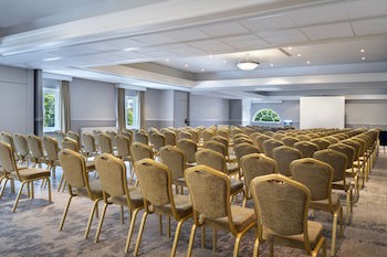 Delta Hotels By Marriott Tudor Park Country Club