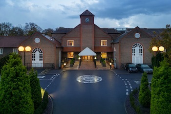 Delta Hotels By Marriott Tudor Park Country Club