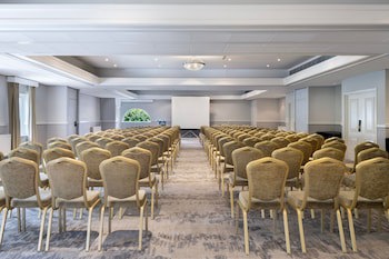 Delta Hotels By Marriott Tudor Park Country Club