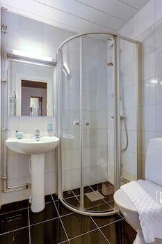 Crystal Plaza Hotel