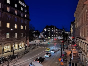 Crystal Plaza Hotel