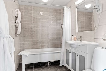 Best Western Plus Edward Hotel