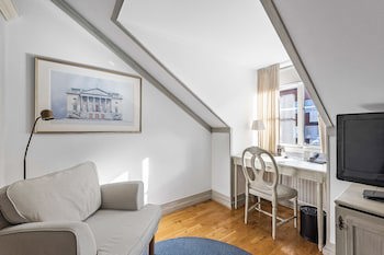 Best Western Plus Edward Hotel