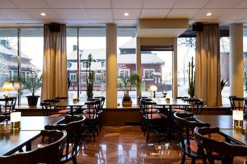 Hotel Bishops Arms Mora