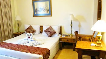Club Bali Family Suites @Legian Beach