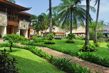 Club Bali Family Suites @Legian Beach