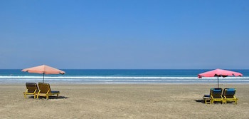 Club Bali Family Suites @Legian Beach