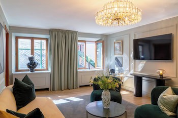 Berns, Historical Boutique Hotel & House Of Entertainment Since 1863