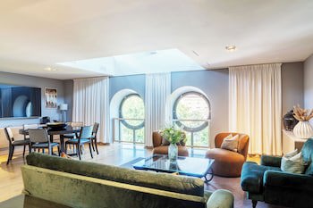 Berns, Historical Boutique Hotel & House Of Entertainment Since 1863