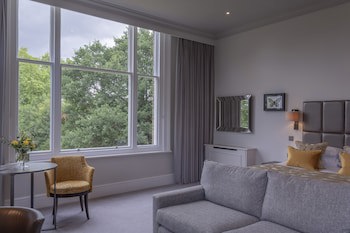 Oatlands Park Hotel