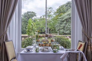 Oatlands Park Hotel