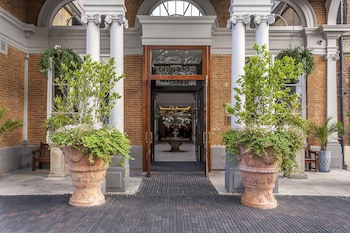 Oatlands Park Hotel